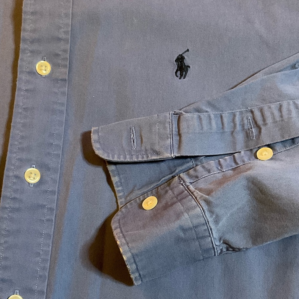 Ralph Lauren Men's Classic Blue Button Down Shirt - Picture 2 of 3